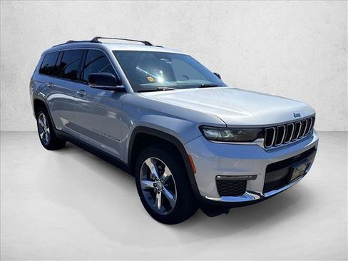 Used 2021 Jeep Grand Cherokee L Limited AWD/4WD image 3