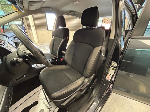 Used 2017 Subaru Crosstrek 2.0i Premium AWD/4WD image 7