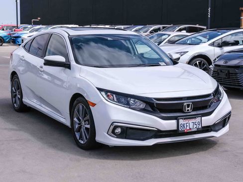 Used 2019 Honda Civic EX image 3