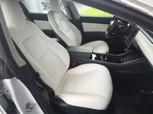 Used 2018 Tesla Model 3 Long Range image 9