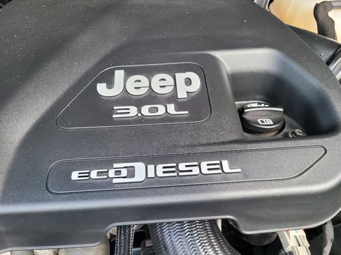 Used 2021 Jeep Wrangler Unlimited Sahara AWD/4WD image 52