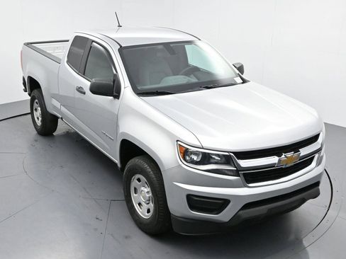 Used 2019 Chevrolet Colorado W/T RWD image 32