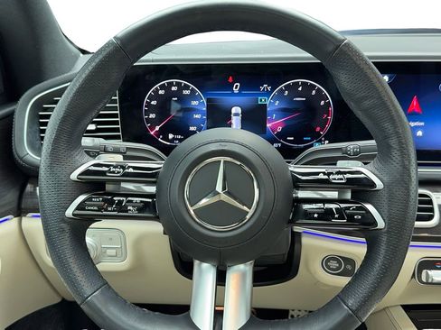 Used 2025 Mercedes-Benz GLS 450 4MATIC w/ AMG Line Exterior image 18
