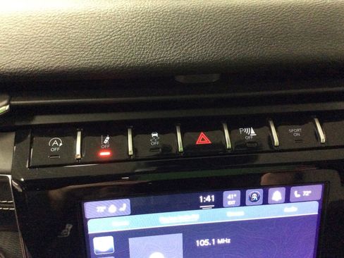 Used 2024 Jeep Grand Cherokee Altitude image 26