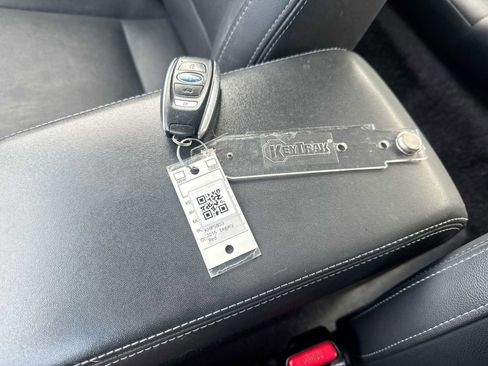 Used 2015 Subaru Legacy 2.5i Limited image 33