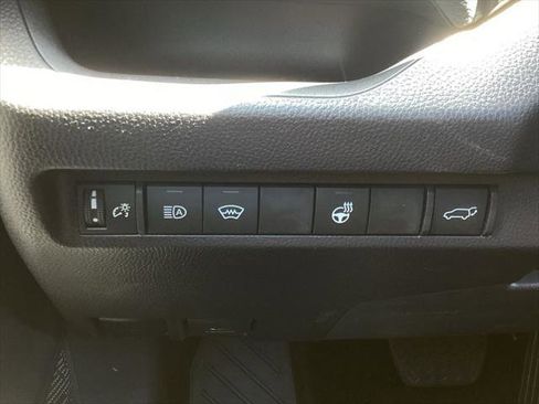 Certified 2025 Toyota RAV4 XLE w/ Convenience Package AWD/4WD image 18