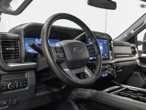 Used 2025 Ford F250 Lariat AWD/4WD image 15