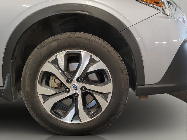 Used 2020 Subaru Outback Limited XT w/ Popular Package #2 AWD/4WD image 32