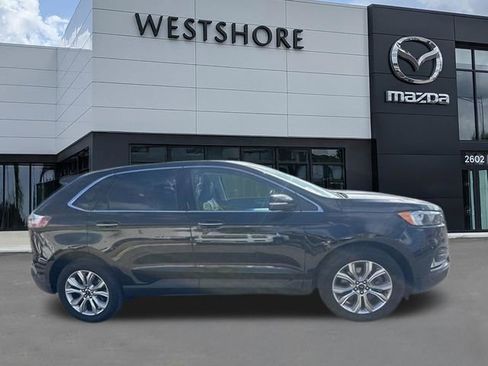 Used 2024 Ford Edge Titanium image 2