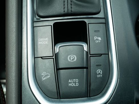 Used 2020 Hyundai Santa Fe SEL w/ Convenience + Premium Package AWD/4WD image 32