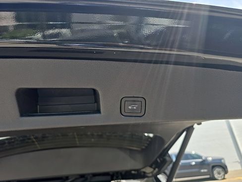 Certified 2024 GMC Acadia Elevation AWD/4WD image 35
