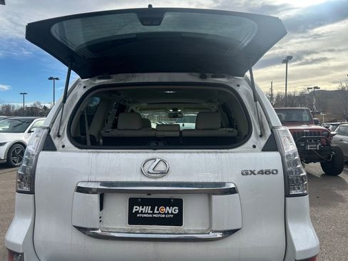 Used 2019 Lexus GX 460 image 37