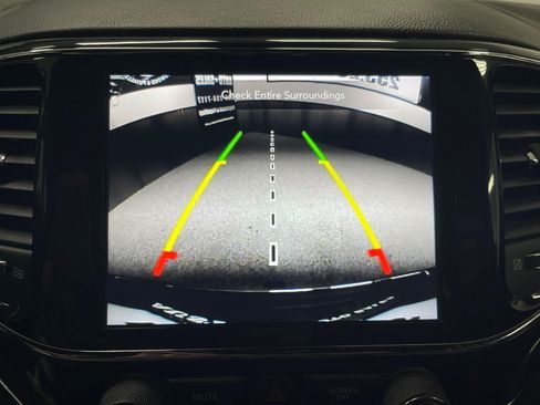 Used 2021 Jeep Grand Cherokee Overland image 15