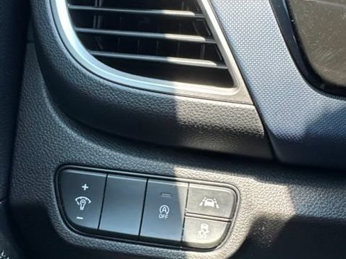Used 2023 Kia Seltos S FWD image 17