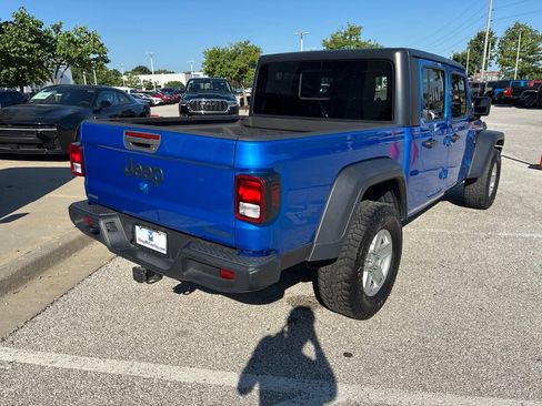 Used 2020 Jeep Gladiator Sport w/ Quick Order Package 24S AWD/4WD image 28