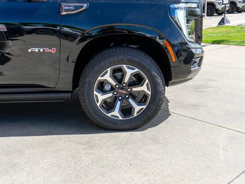 New 2026 GMC Yukon XL AT4 Ultimate AWD/4WD image 37