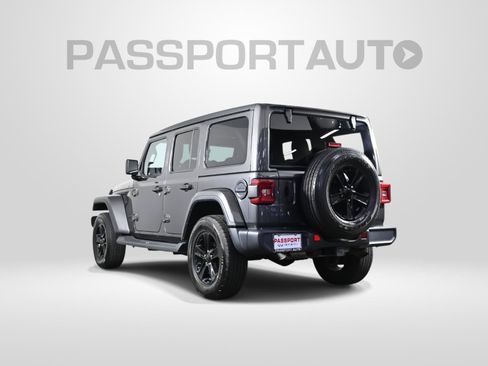Used 2020 Jeep Wrangler Unlimited Sahara AWD/4WD image 4