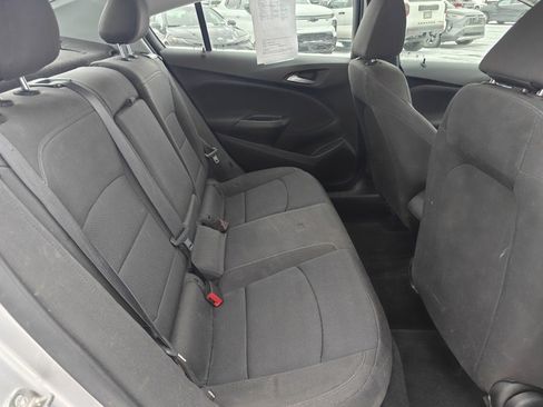 Used 2019 Chevrolet Cruze LT w/ Convenience Package image 15