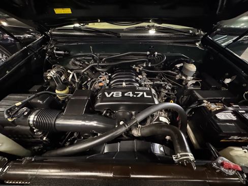 Used 2006 Toyota Sequoia SR5 image 39