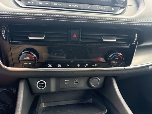 Used 2021 Nissan Rogue SV AWD/4WD image 23