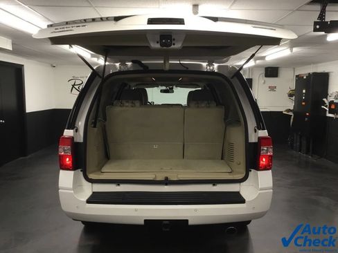 Used 2017 Ford Expedition Limited w/ Equipment Group 301A AWD/4WD image 12