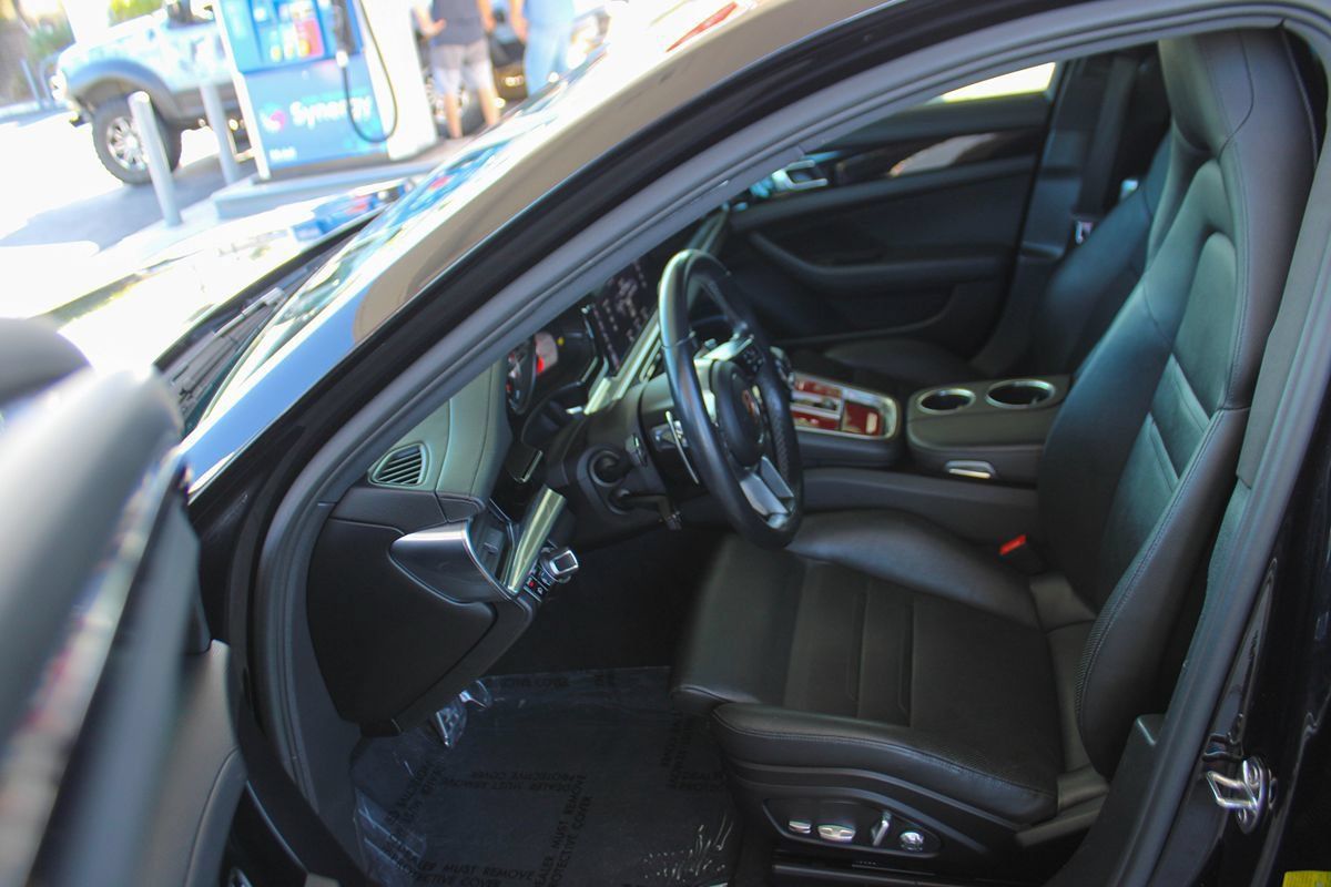 Used 2019 Porsche Panamera 4 AWD/4WD image 13