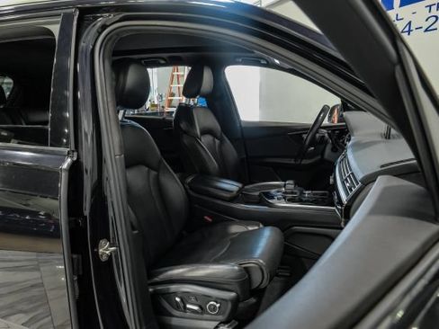 Used 2017 Audi Q7 3.0T Prestige w/ Prestige Package AWD/4WD image 45