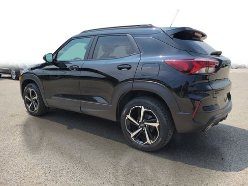 Used 2023 Chevrolet TrailBlazer RS w/ Convenience Package AWD/4WD image 3