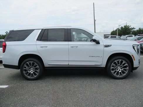 Used 2026 GMC Yukon Denali w/ Sun & Power Step Package RWD image 2