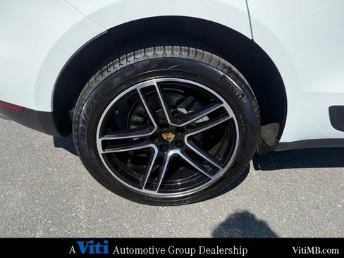 Used 2021 Porsche Macan S AWD/4WD image 14