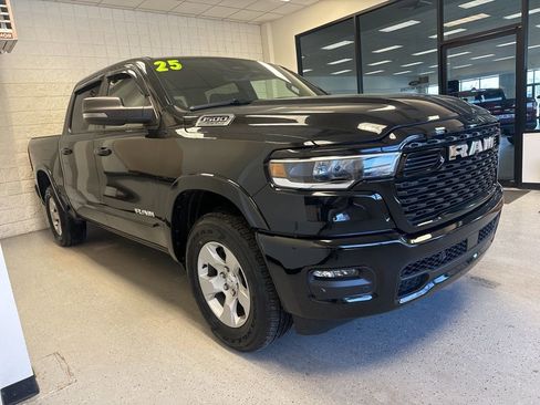 Used 2025 RAM 1500 Big Horn image 35