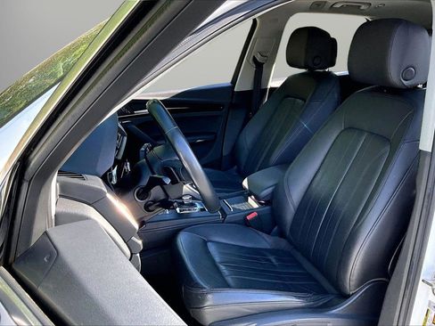 Used 2019 Audi Q5 2.0T Premium Plus w/ Premium Plus Package AWD/4WD image 22