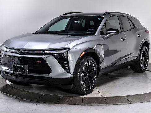 Used 2024 Chevrolet Blazer EV RS AWD/4WD image 2