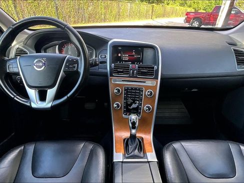 Used 2017 Volvo XC60 T5 Inscription w/ Preferred Option Package FWD image 20