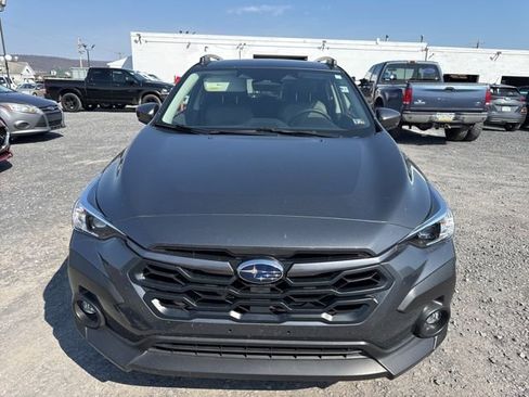 Used 2024 Subaru Crosstrek 2.0i Premium image 3