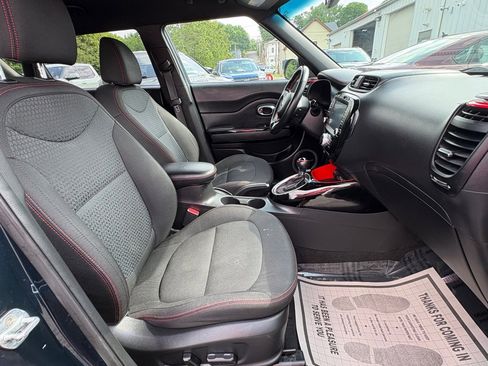 Used 2018 Kia Soul + FWD image 18