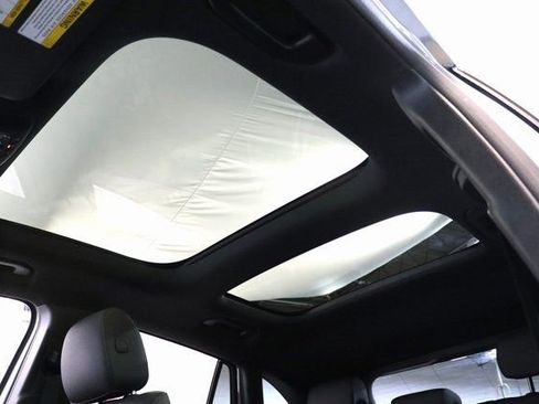 Certified 2025 Mercedes-Benz GLA 250 4MATIC image 10