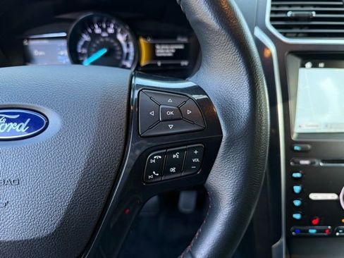 Used 2017 Ford Explorer Sport image 16