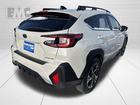 Used 2024 Subaru Crosstrek 2.0i Premium image 4