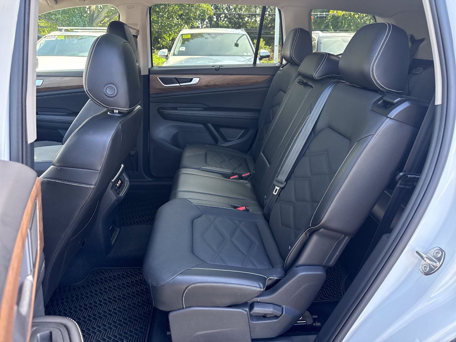 Certified 2024 Volkswagen Atlas SE w/ Panoramic Sunroof Package AWD/4WD image 26