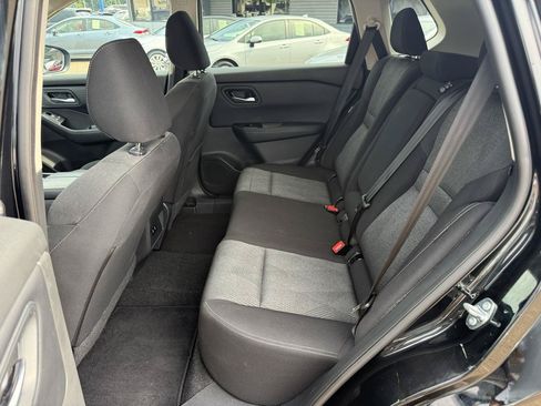 Used 2025 Nissan Rogue SV FWD image 14