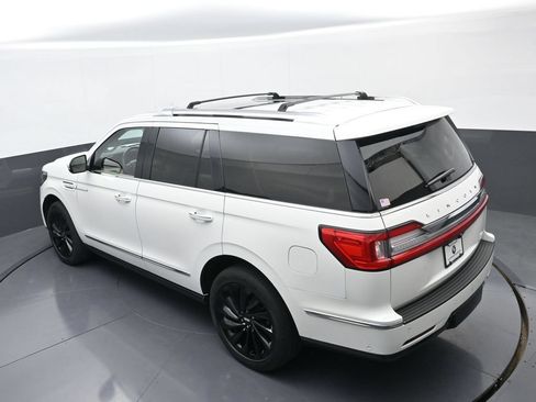 Used 2020 Lincoln Navigator Reserve w/ Equipment Group 208A Reserve AWD/4WD image 34