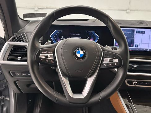 Used 2025 BMW X5 xDrive40i w/ Parking Assistance Package AWD/4WD image 24