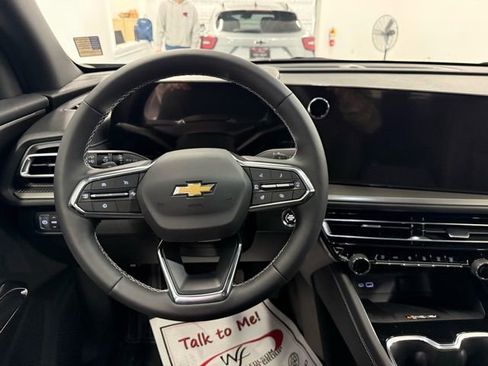 New 2026 Chevrolet Traverse LT image 16