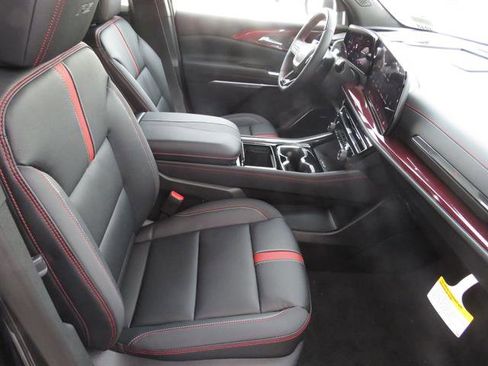 New 2026 Chevrolet Traverse RS w/ LPO, Floor Liner Package image 20