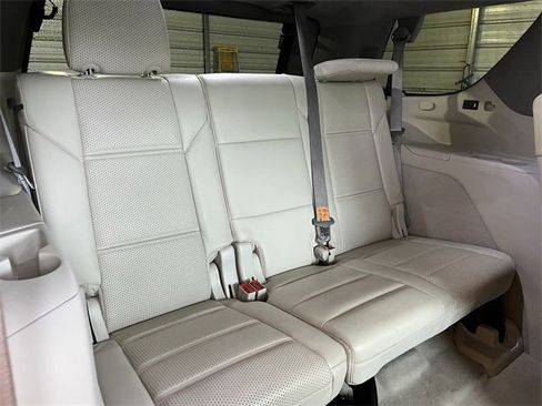 Used 2021 Cadillac Escalade Sport Platinum image 32