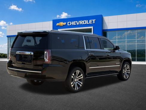 Certified 2018 GMC Yukon XL Denali w/ Denali Ultimate Package RWD image 7