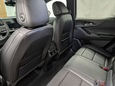 New 2026 Chevrolet Equinox LT image 12