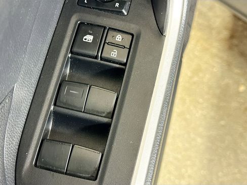 Certified 2019 Toyota RAV4 XLE image 18