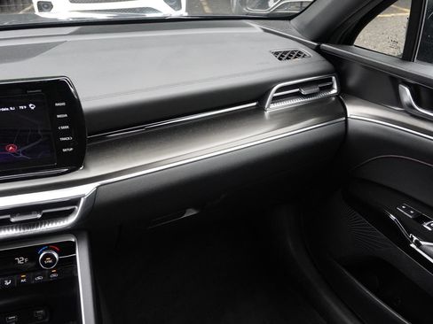 Used 2023 Kia K5 GT FWD image 26